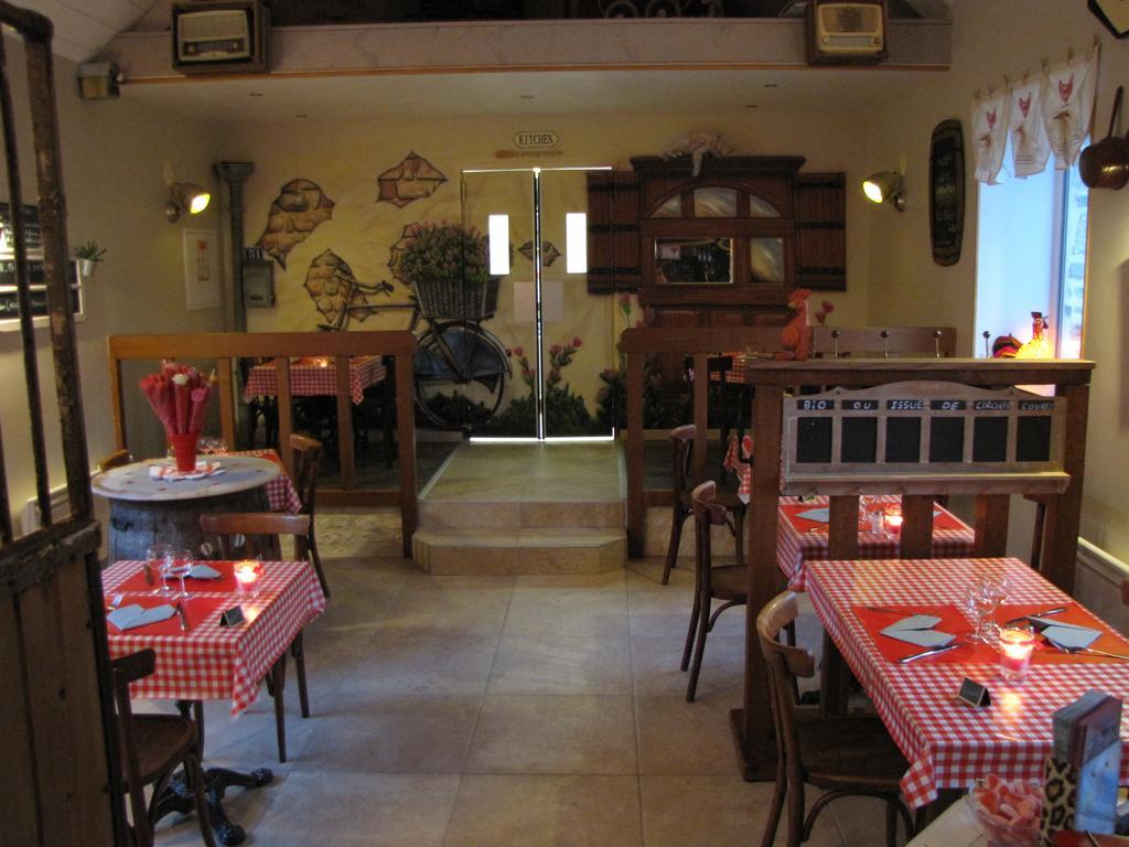 L'Ecurie Hotel La Pommeraye  Екстериор снимка